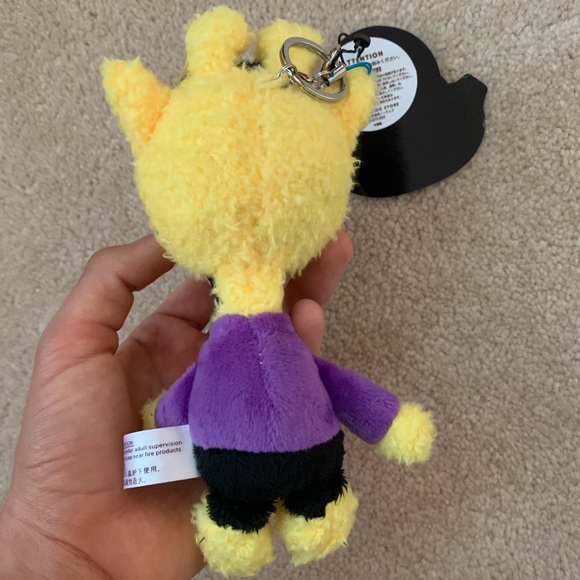 SOLD - Bape A Bathing Ape Giraffe Keychain - Picture 2 of 7